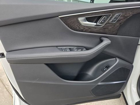 Used 2023 Audi Q8 Prestige image 20