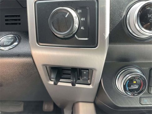 Certified 2019 Ford F350 Platinum w/ Platinum Ultimate Package image 23