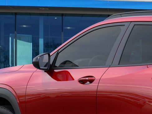 New 2026 Chevrolet Trax RS w/ Sunroof Package FWD image 12