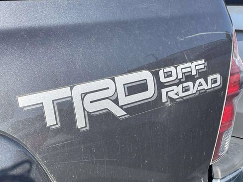 Used 2015 Toyota Tacoma 4x4 Double Cab w/ TRD Off-Road Package image 8
