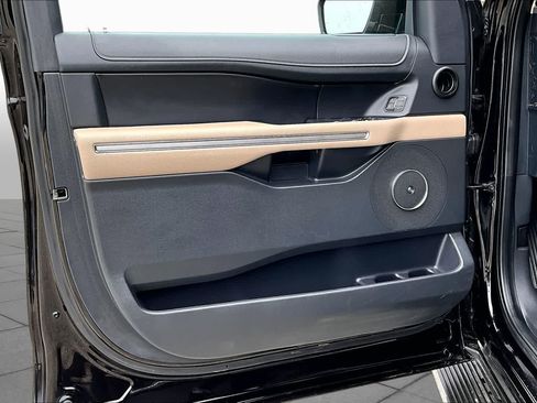 Certified 2023 Ford Expedition Max Limited AWD/4WD image 22