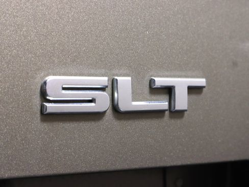 Used 2015 GMC Sierra 1500 SLT image 40