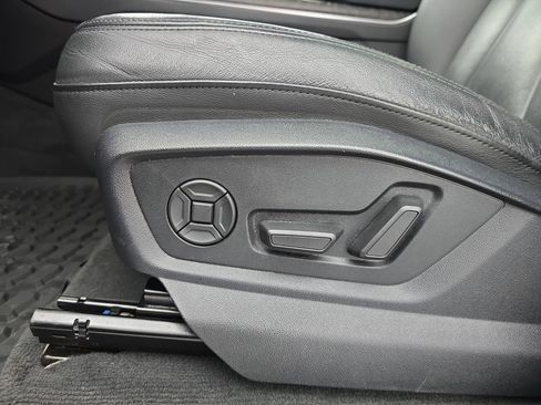 Used 2021 Audi Q7 3.0T Premium Plus w/ Premium Plus Package image 60