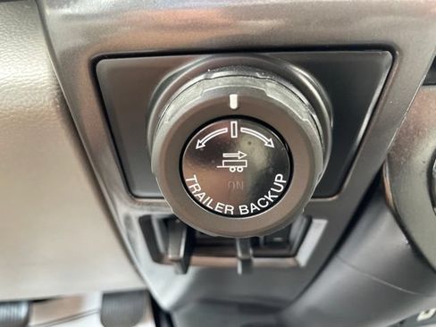 Used 2020 Ford F150 XLT w/ Equipment Group 302A Luxury AWD/4WD image 25