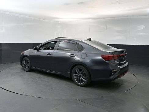 Used 2021 Kia Forte GT-Line w/ GT-Line Premium Package FWD image 3