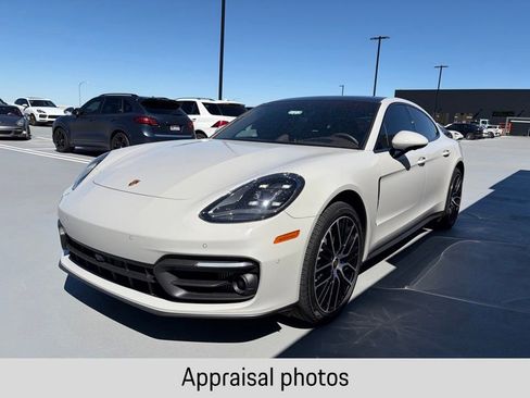 Certified 2023 Porsche Panamera 4 Platinum Edition AWD/4WD image 1