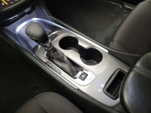 Used 2023 Chevrolet Malibu LT FWD image 26