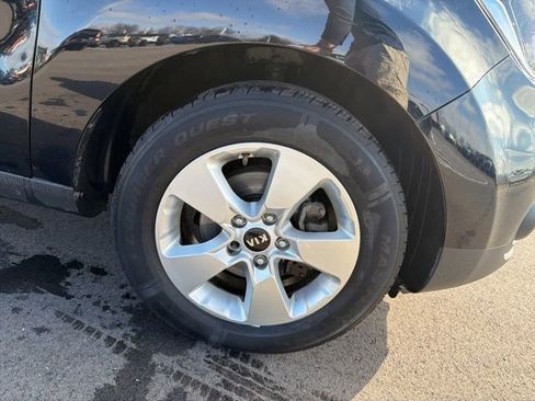 Used 2019 Kia Soul image 2