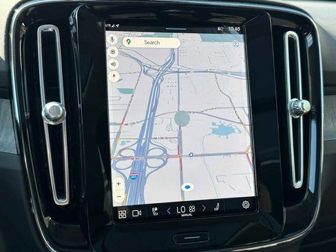 New 2025 Volvo XC40 B5 Ultra w/ Climate Package image 26