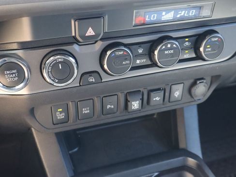 Used 2021 Toyota Tacoma TRD Sport w/ Technology Package AWD/4WD image 22