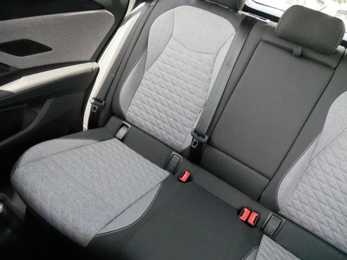 Certified 2025 Volkswagen Tiguan S AWD/4WD image 12
