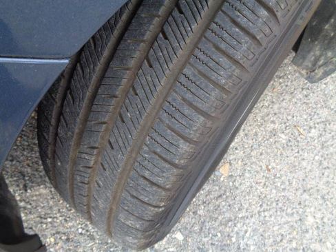 Used 2014 Toyota Sienna LE image 23