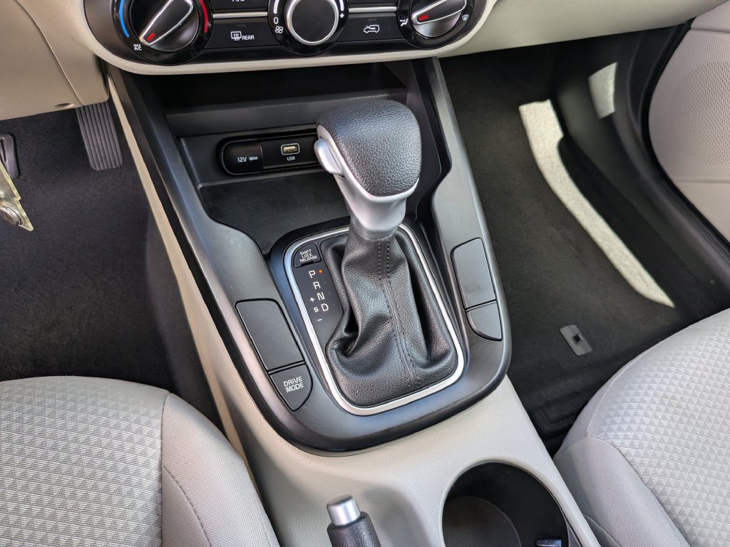 Certified 2025 Kia Soul LX w/ LX Technology Package FWD image 25