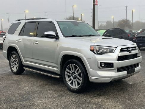 Used 2023 Toyota 4Runner TRD Sport image 3