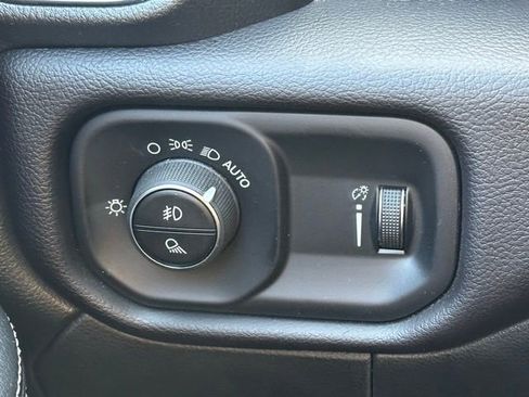 Used 2023 RAM 2500 Big Horn w/ Level 1 Equipment Group image 20