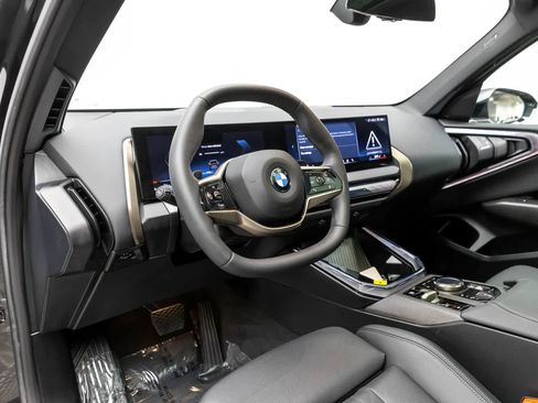Used 2025 BMW X3 xDrive30i w/ Convenience Package image 2