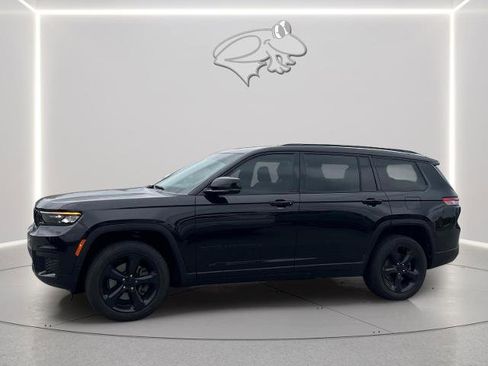 Used 2021 Jeep Grand Cherokee L Laredo AWD/4WD image 2