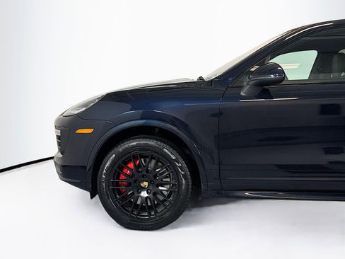 Used 2018 Porsche Cayenne GTS image 29
