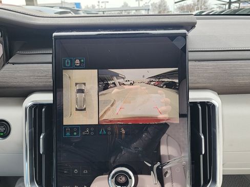 New 2026 GMC Acadia Denali w/ Super Cruise Package image 31