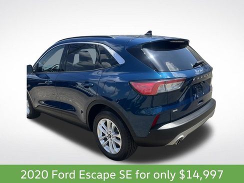 Used 2020 Ford Escape SE FWD image 3