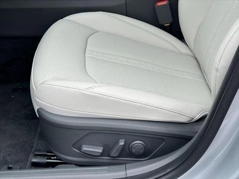 Certified 2025 Hyundai Sonata Limited image 12