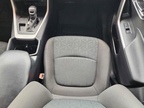Used 2025 Toyota RAV4 XLE w/ Convenience Package FWD image 13