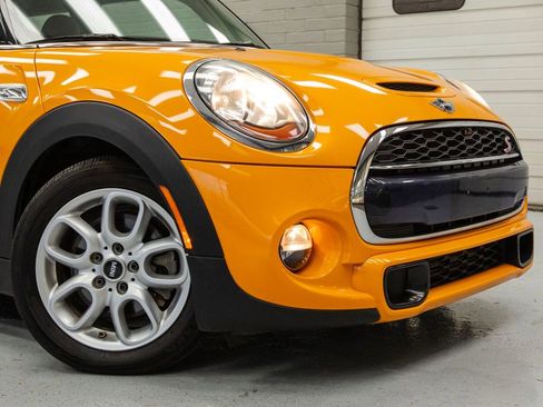 Used 2017 MINI Cooper S image 8