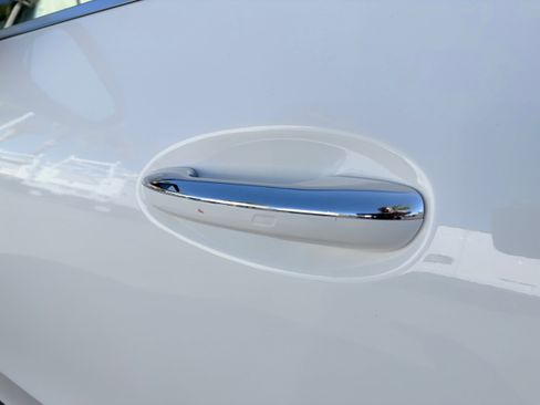 Used 2024 Mercedes-Benz GLC 300 w/ Winter Package image 39