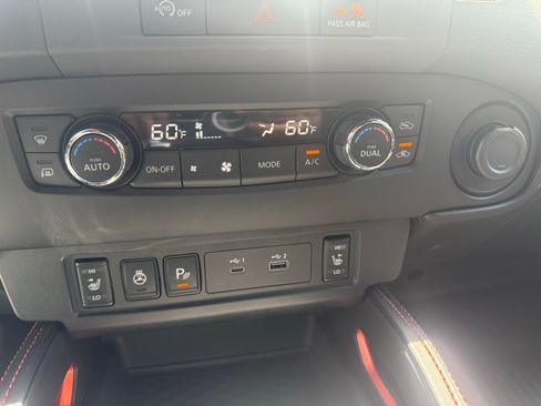 Used 2023 Nissan Frontier PRO-4X w/ Pro Convenience Package image 16