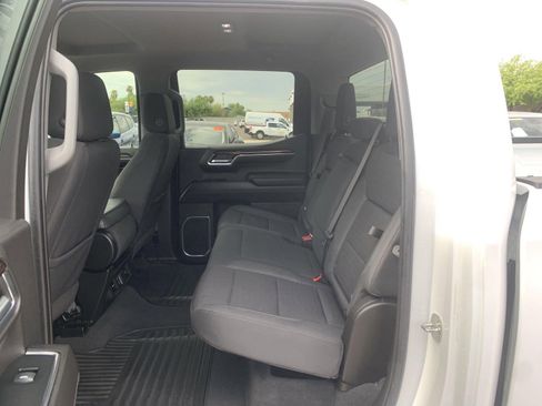 Used 2023 GMC Sierra 1500 Elevation image 18