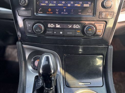 Used 2020 Nissan Maxima 3.5 SV w/ Floor Mat Group FWD image 15