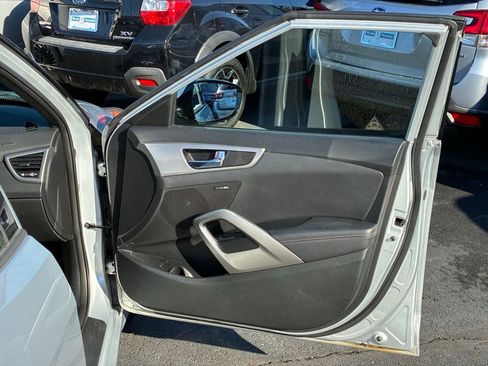 Used 2016 Hyundai Veloster w/ Option Group 02 image 47