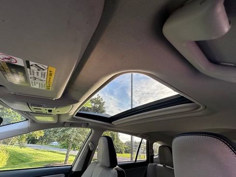 Used 2017 Toyota RAV4 XLE AWD/4WD image 12