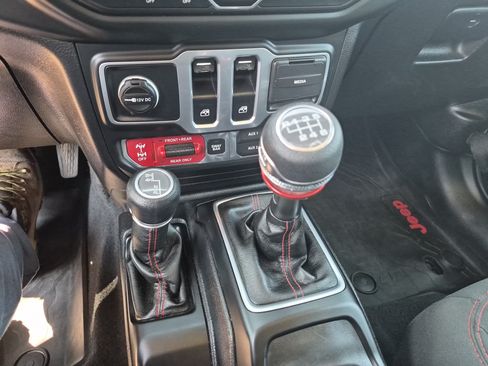 Used 2018 Jeep Wrangler Rubicon AWD/4WD image 20