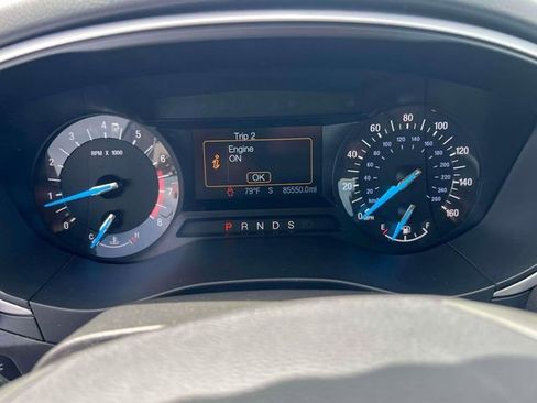 Used 2015 Ford Fusion SE FWD image 17