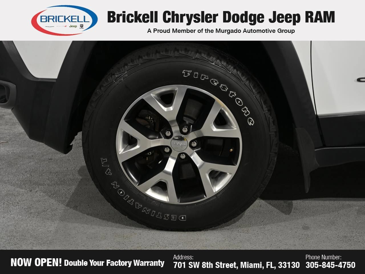 Used 2015 Jeep Cherokee Trailhawk w/ Comfort/Convenience Group AWD/4WD image 41