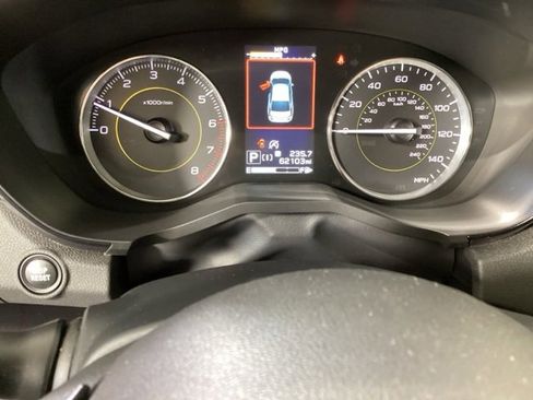 Used 2022 Subaru Crosstrek 2.5i Sport w/ Moonroof Package image 28