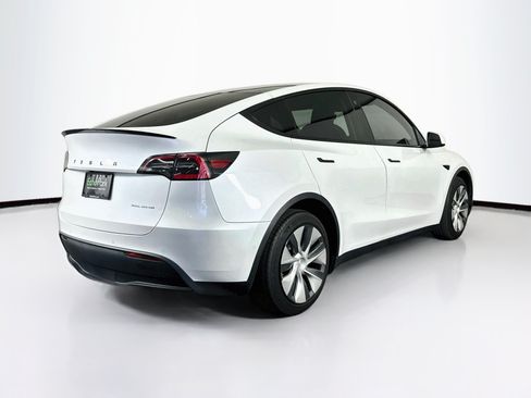 Used 2021 Tesla Model Y Long Range AWD/4WD image 9