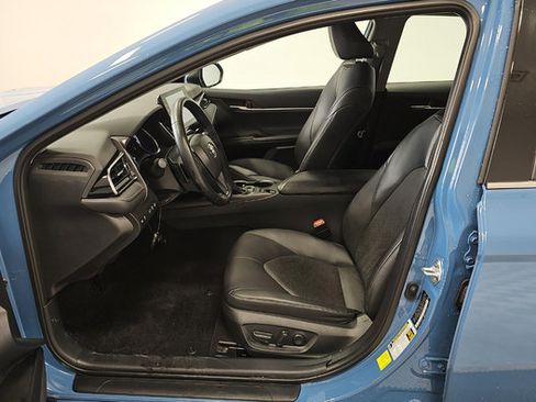 Used 2023 Toyota Camry XSE w/ Cold Weather Package FWD image 3