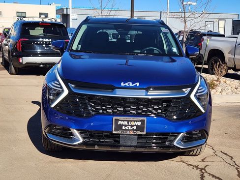 Used 2025 Kia Sportage SX image 2