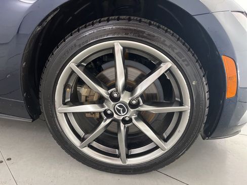 Used 2021 MAZDA MX-5 Miata RF Grand Touring RWD image 17