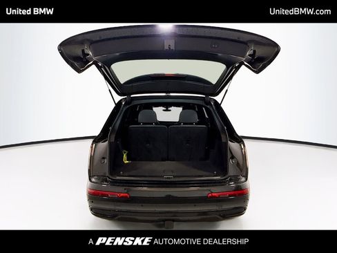 Used 2023 Audi Q7 3.0T Prestige w/ Prestige Package AWD/4WD image 15