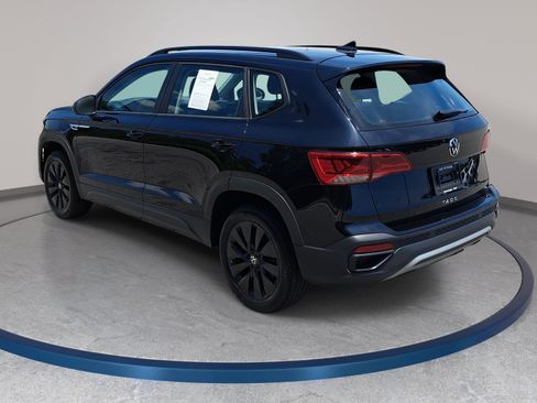 Certified 2024 Volkswagen Taos S w/ MDO Package FWD image 7