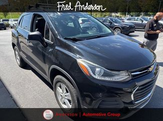 Used 2019 Chevrolet Trax LT w/ LT Convenience Package image 1
