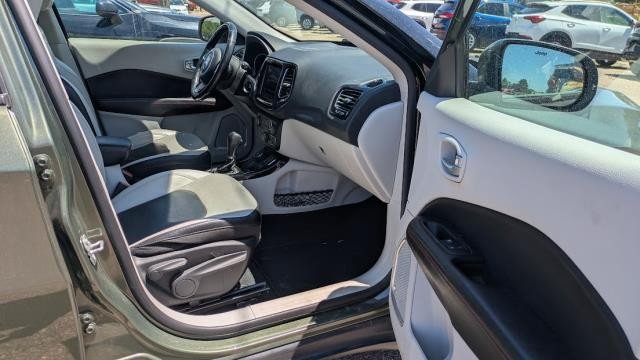 Used 2021 Jeep Compass Limited w/ Sun and Sound Group AWD/4WD image 14