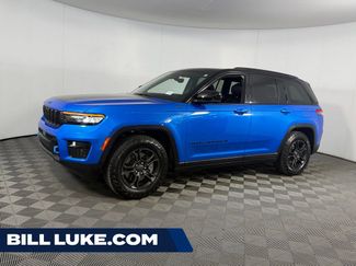 Used 2023 Jeep Grand Cherokee Trailhawk AWD/4WD video 1