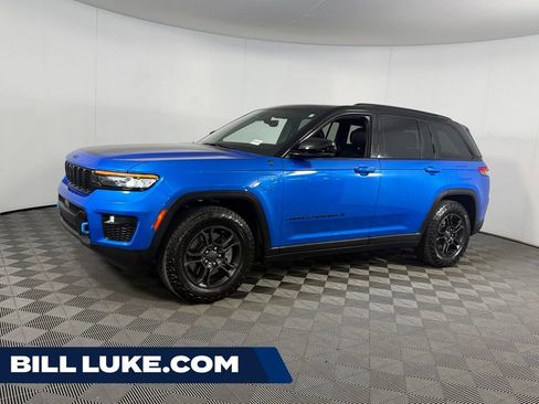 Used 2023 Jeep Grand Cherokee Trailhawk AWD/4WD image 1
