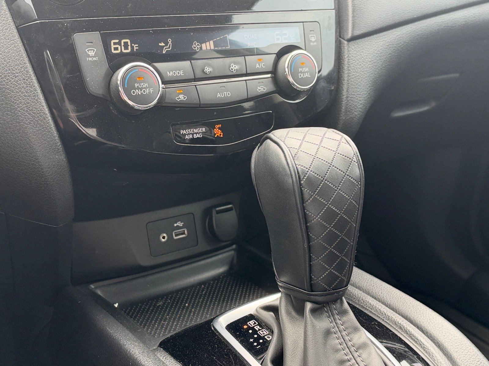 Used 2019 Nissan Rogue SV FWD image 18
