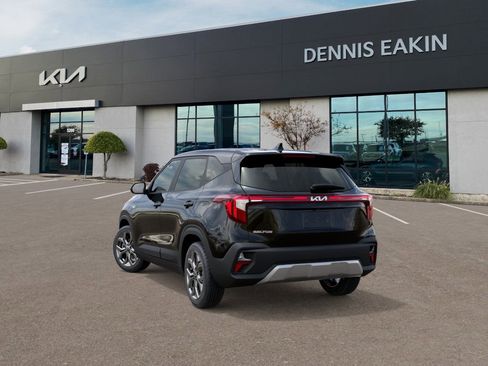 New 2026 Kia Seltos LX image 4