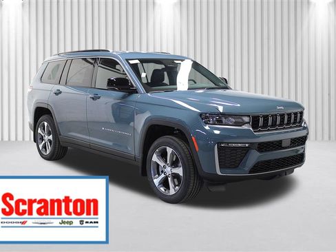 New 2026 Jeep Grand Cherokee L Limited w/ MOPAR Finishing Package AWD/4WD image 1